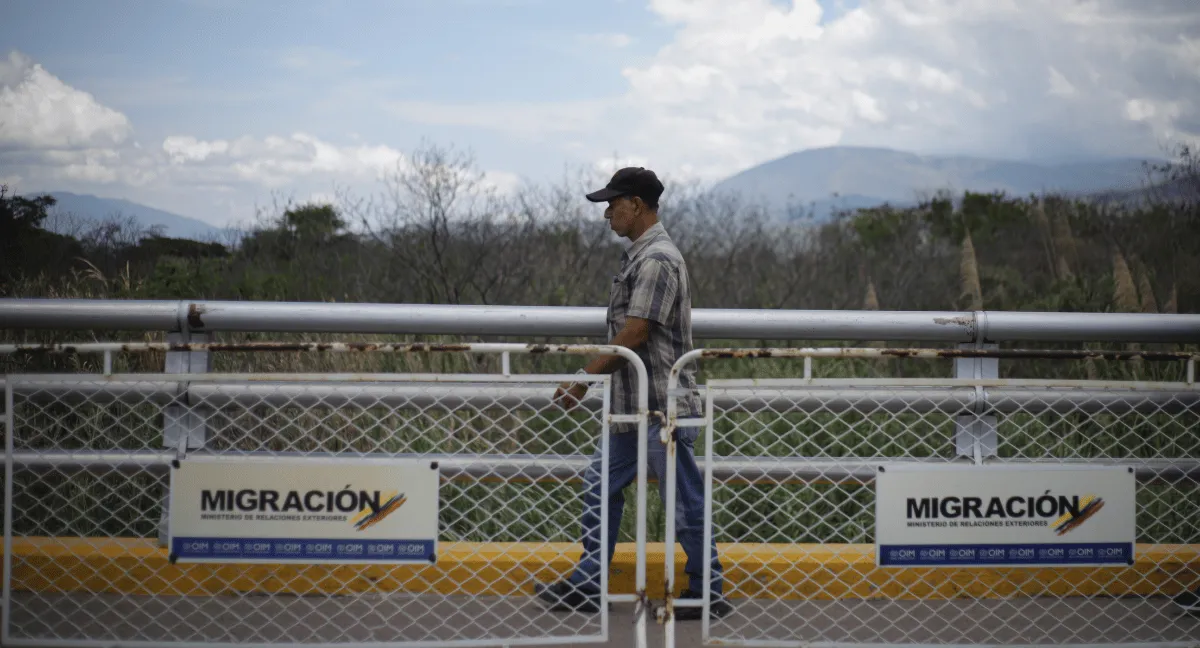 Migración Colombia tiene 150.000 PPT de venezolanos sin reclamar en sus oficinas. Migración Colombia fija plazo de 60 días para reclamar 150.000 PPT expedidos desde 2021 en el país