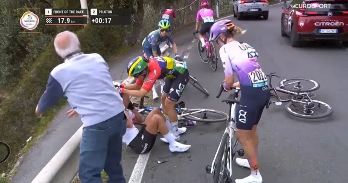 Milán San Remo femenina Video | Pánico en la Milán San Remo femenina: ciclista se fue al abismo, tras terrible accidente