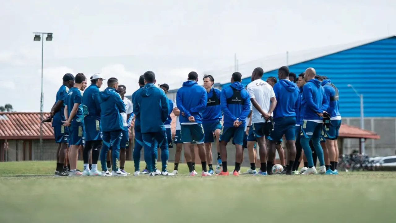 La razón por la que Millonarios busca la salida de tres referentes, ¿se viene un revolcón en el equipo?