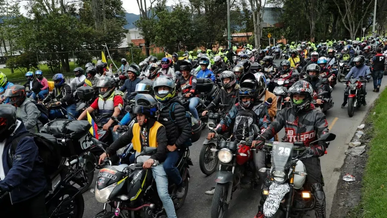 Motocicletas en Colombia Motocicletas en Colombia ya están en uno de cada tres hogares y se volvieron clave para trabajar