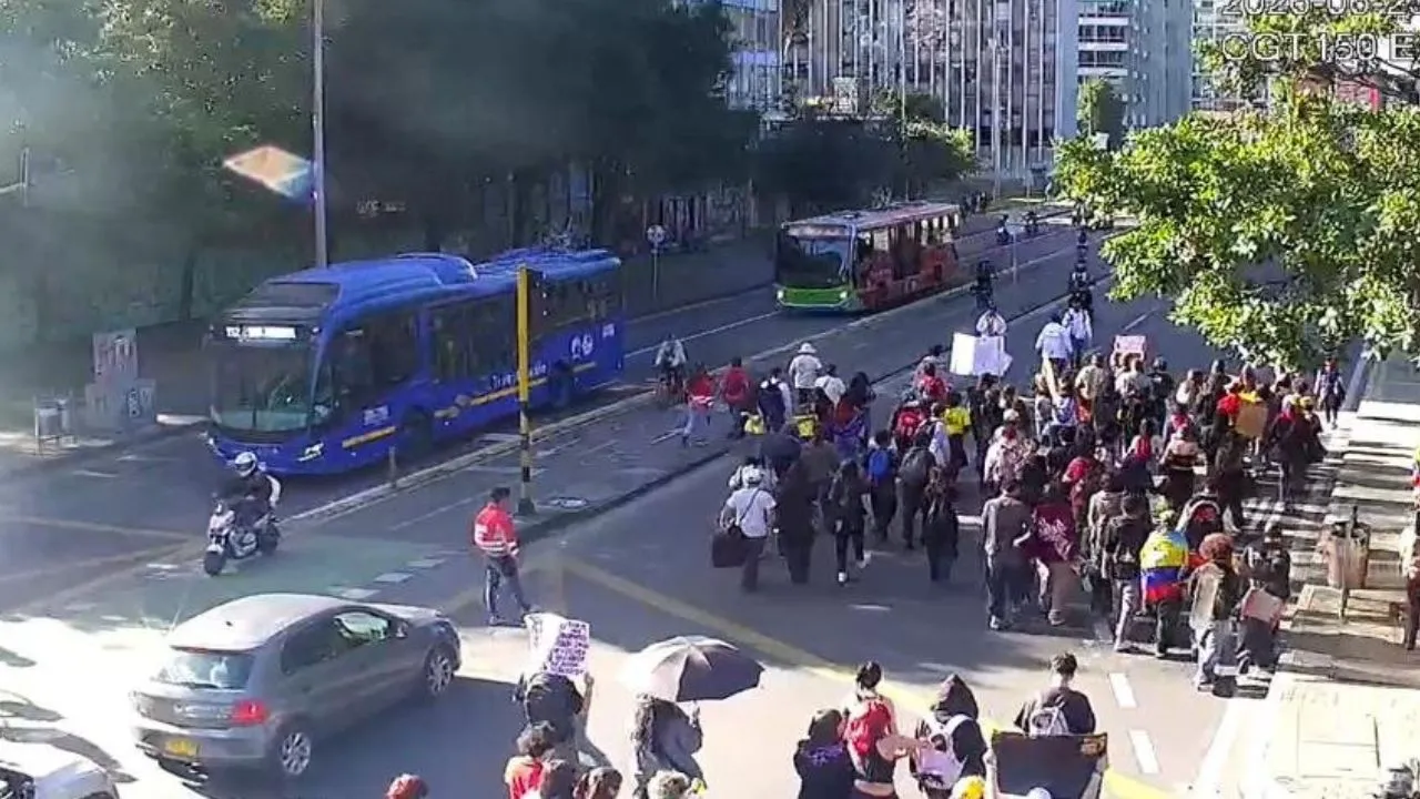 Movilizaciones Bogotá 🔴 En vivo | Manifestaciones hoy en Bogotá afectan la movilidad en plena hora pico