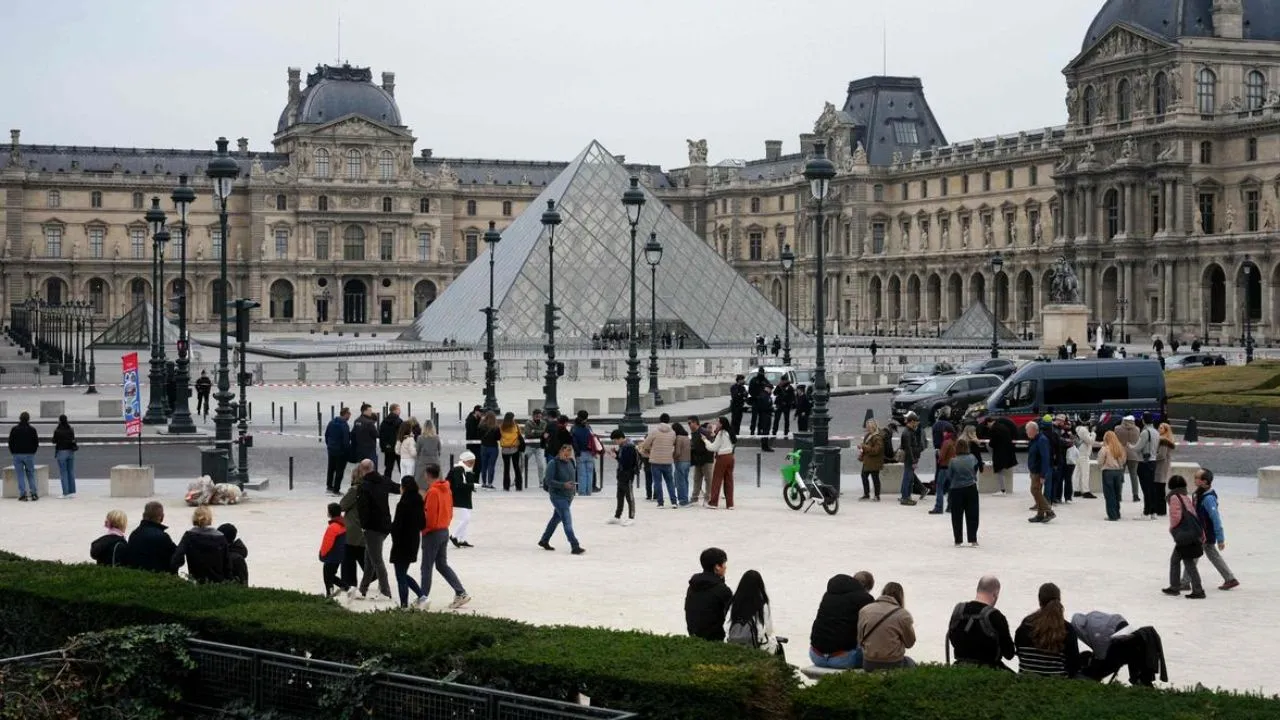 El Museo del Louvre reabre tras el robo: así serán las nuevas medidas de seguridad Imagen de la noticia