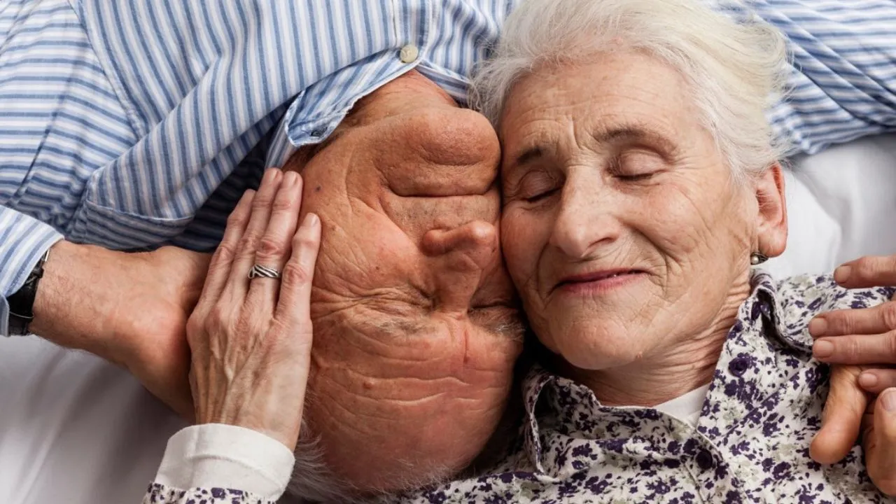 No todos envejecen igual: estudio revela por qué algunos colombianos llegan lúcidos a los 100 años