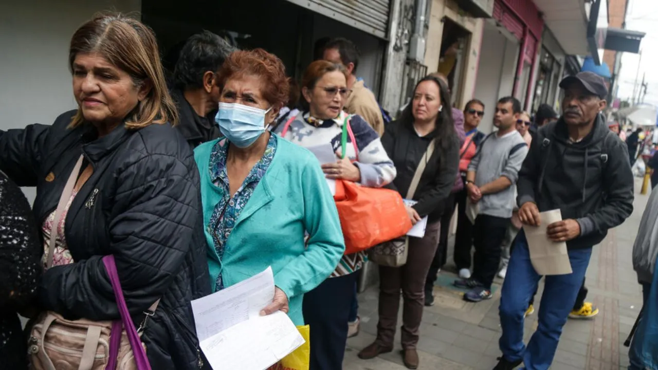 Nueva EPS deberá reorganizar la entrega de medicamentos Tras salida de Colsubsidio, Nueva EPS definirá quién dispensará los medicamentos