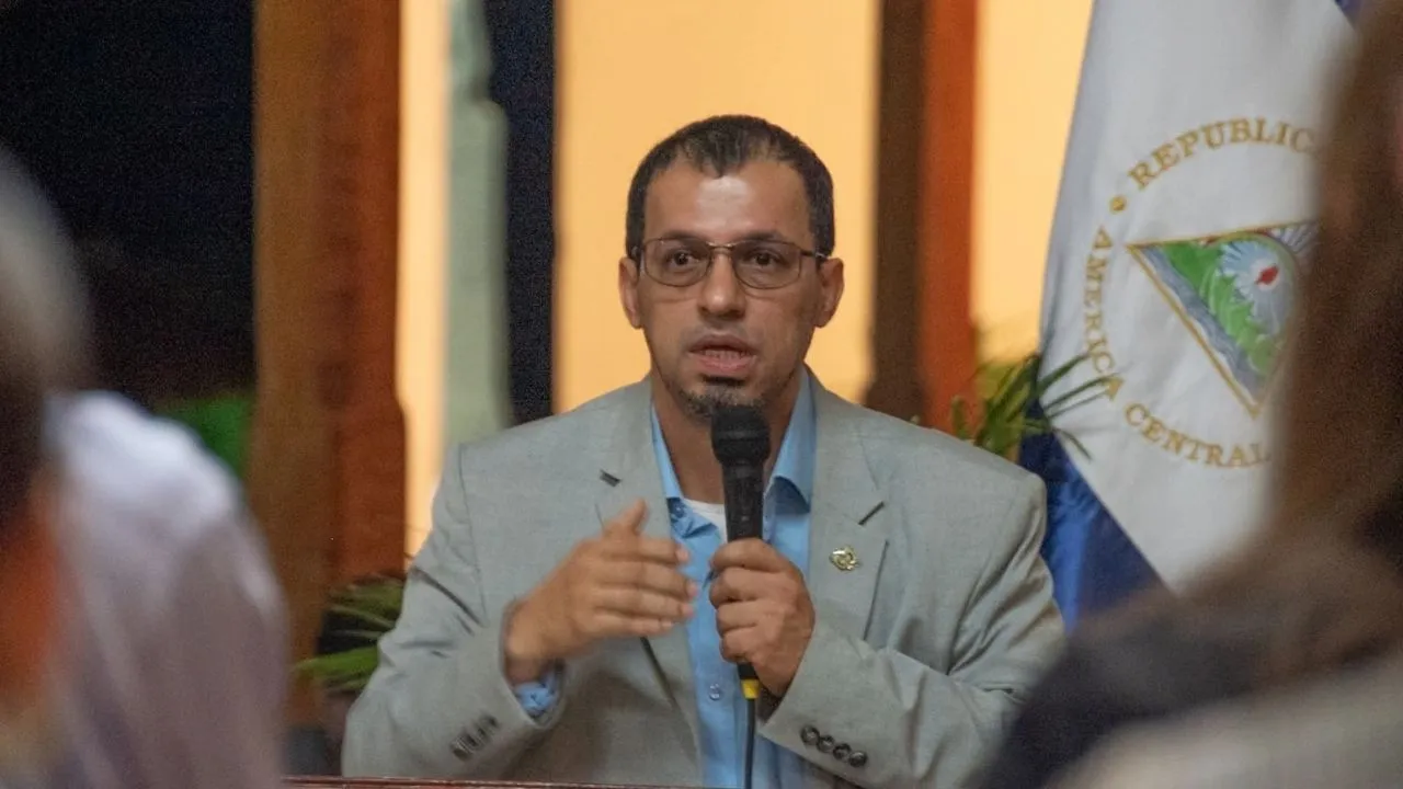 Abren investigación contra Óscar Muñoz, funcionario del consulado de Colombia en Nicaragua: esto se sabe