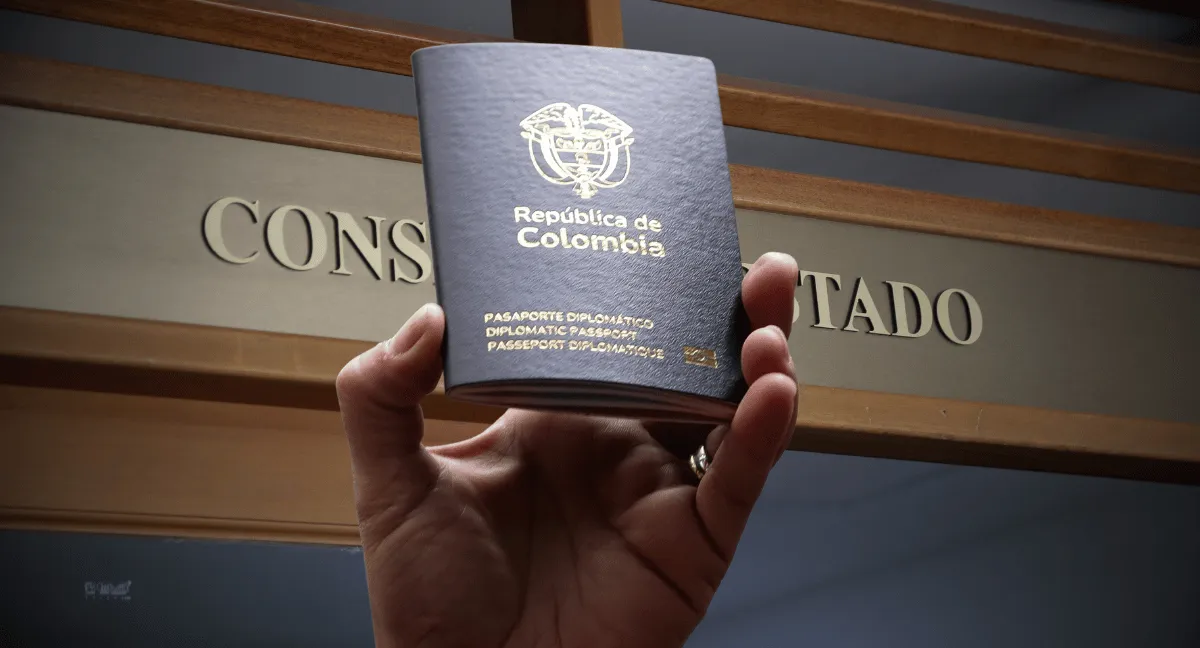 Pago de 1,3 billones por pasaportes de Colombia llega al Consejo de Estado. El billonario pago a Portugal por los pasaportes queda en manos del Consejo de Estado: ¿qué cambia?