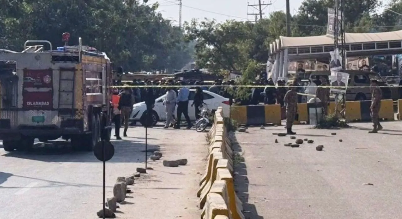 Atentado terrorista deja 12 muertos y 27 heridos frente a un tribunal de distrito en Pakistán