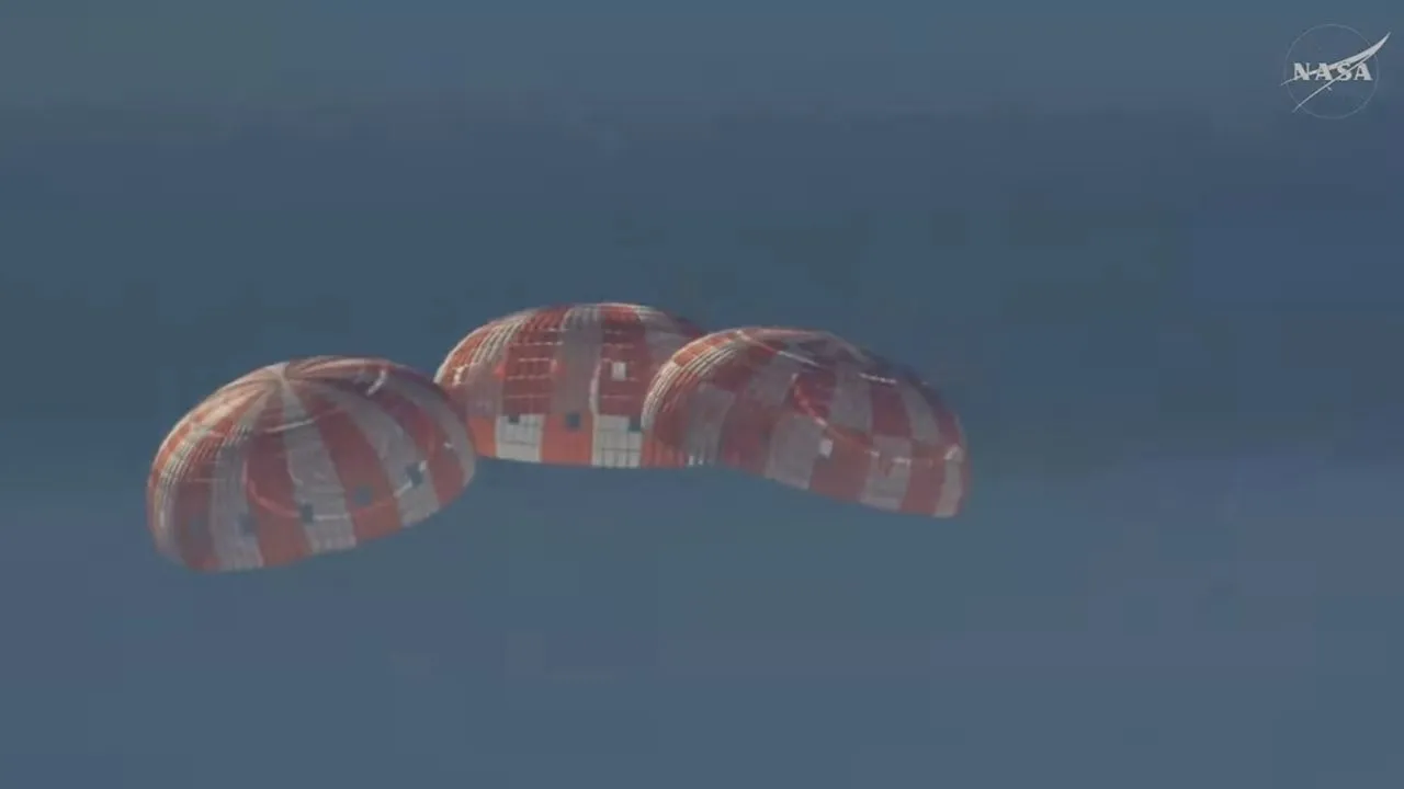 Paracaídas de Misión Artemis II Video | La espectacular apertura de los paracaídas que amortiguan amerizaje de misión Artemis II