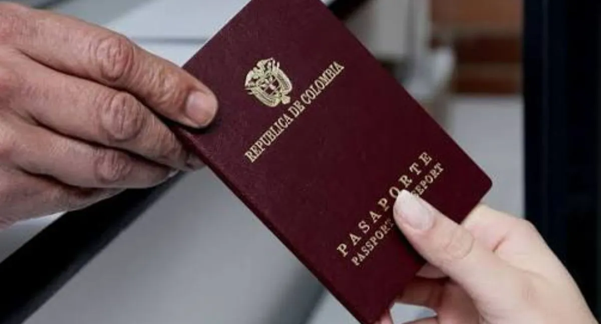 Pasaportes de Colombia Freno judicial al nuevo modelo de pasaportes: suspenden convenio de Cancillería