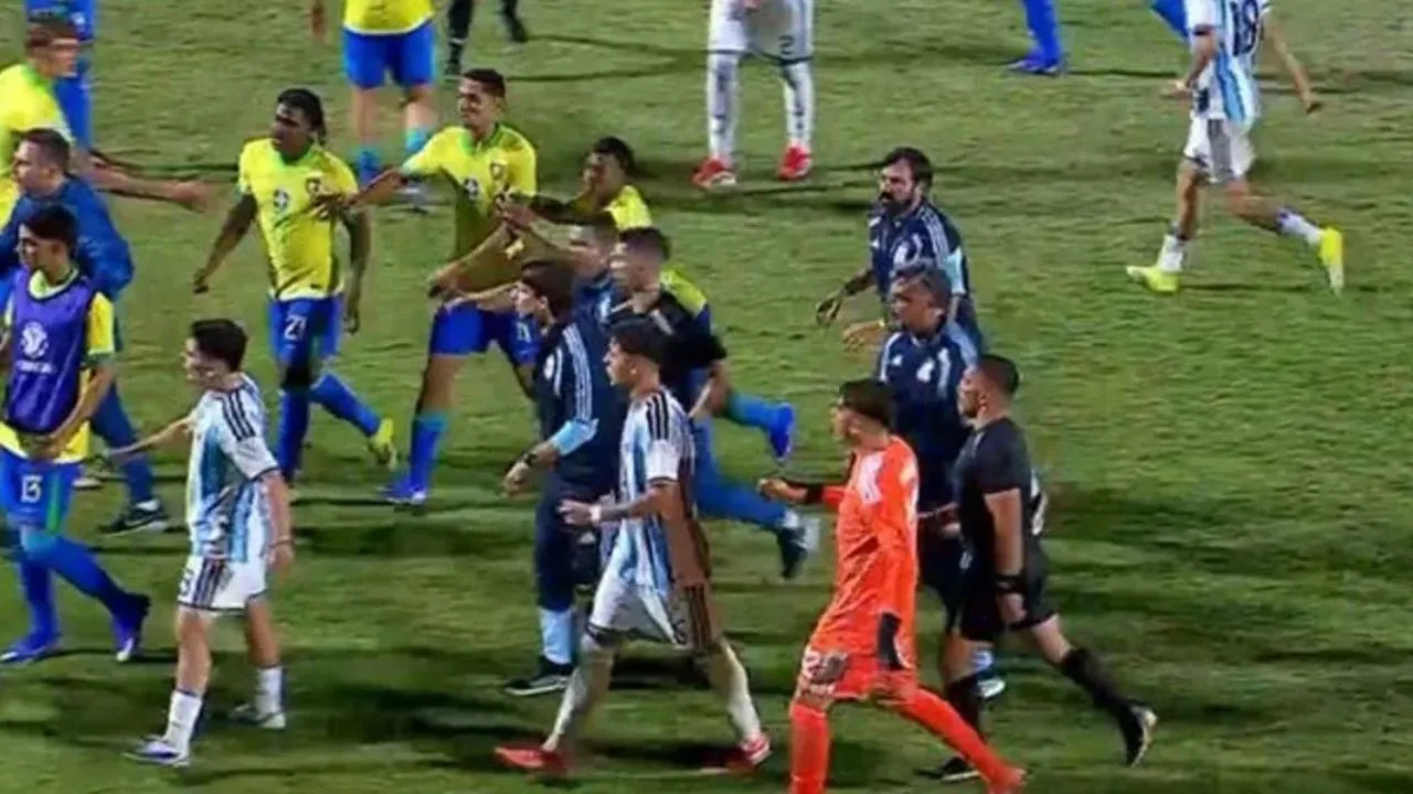 Pelea entre Argentina y Brasil Video | La pelea infernal entre jugadores de Argentina y Brasil en el Sudamericano Sub-17