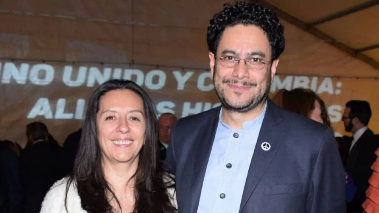 Pilar Rueda e Iván Cepeda. Ella es Pilar Rueda, la esposa de Iván Cepeda: ¿Qué función cumple en su campaña?