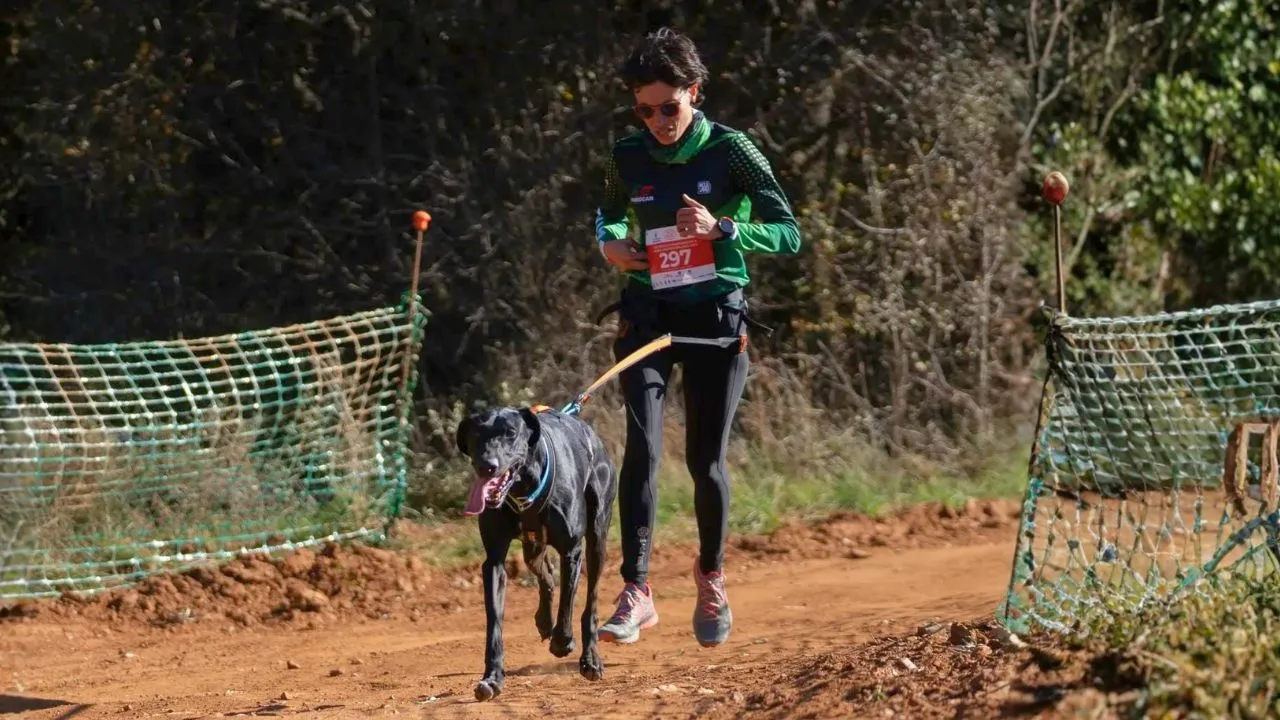 ¿Quién es Laura Marín Pineda, la colombiana que compite en el Mundial de Mushing 2025? Imagen principal