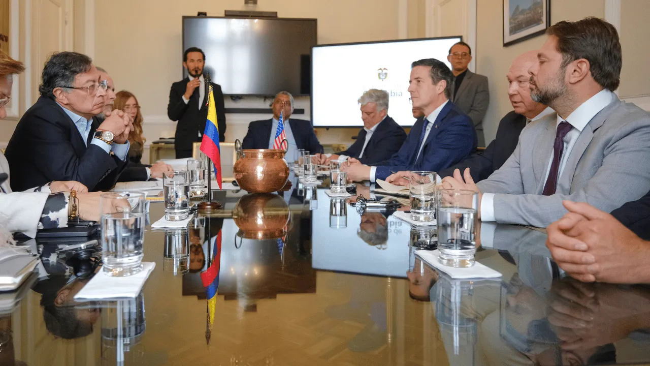 Reunión de una delegación estadounidense con el presidente, Gustavo Petro. El inesperado elogio de Bernie Moreno a las elecciones en Colombia que salpica a California