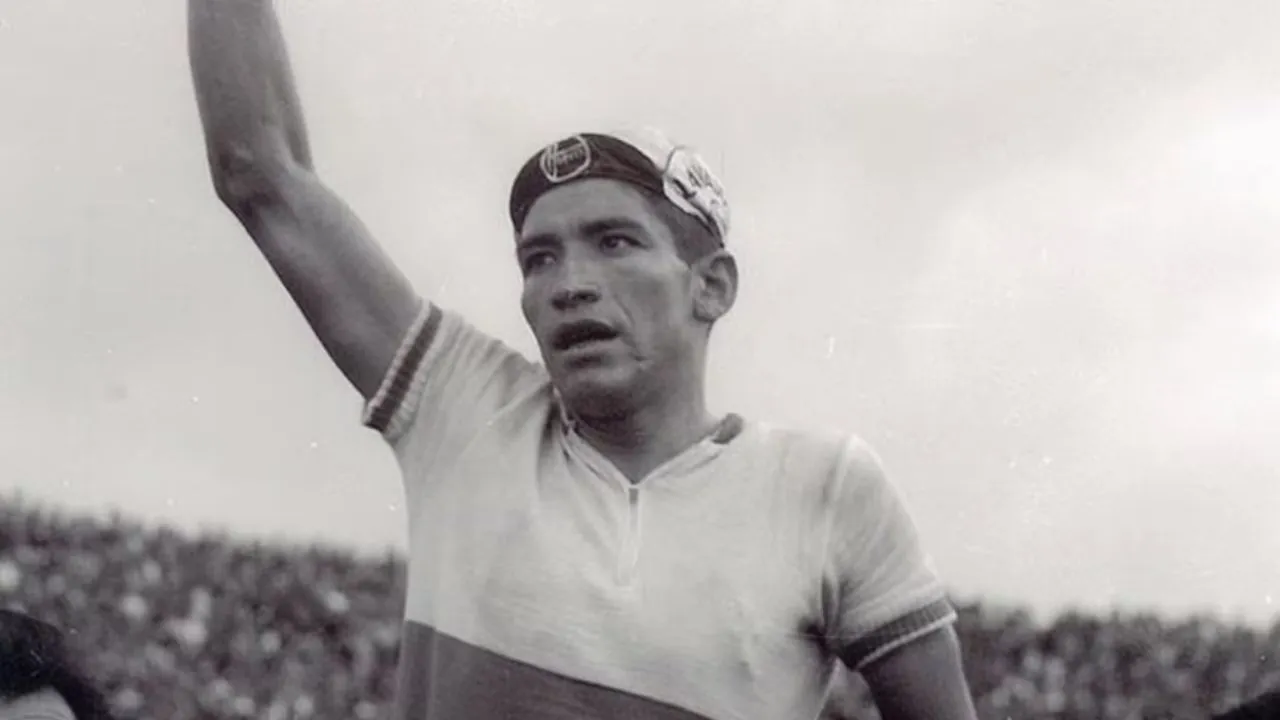 Roberto ‘Pajarito’ Buitrago ¿Quién fue Roberto ‘Pajarito’ Buitrago, leyenda del ciclismo colombiano que falleció?