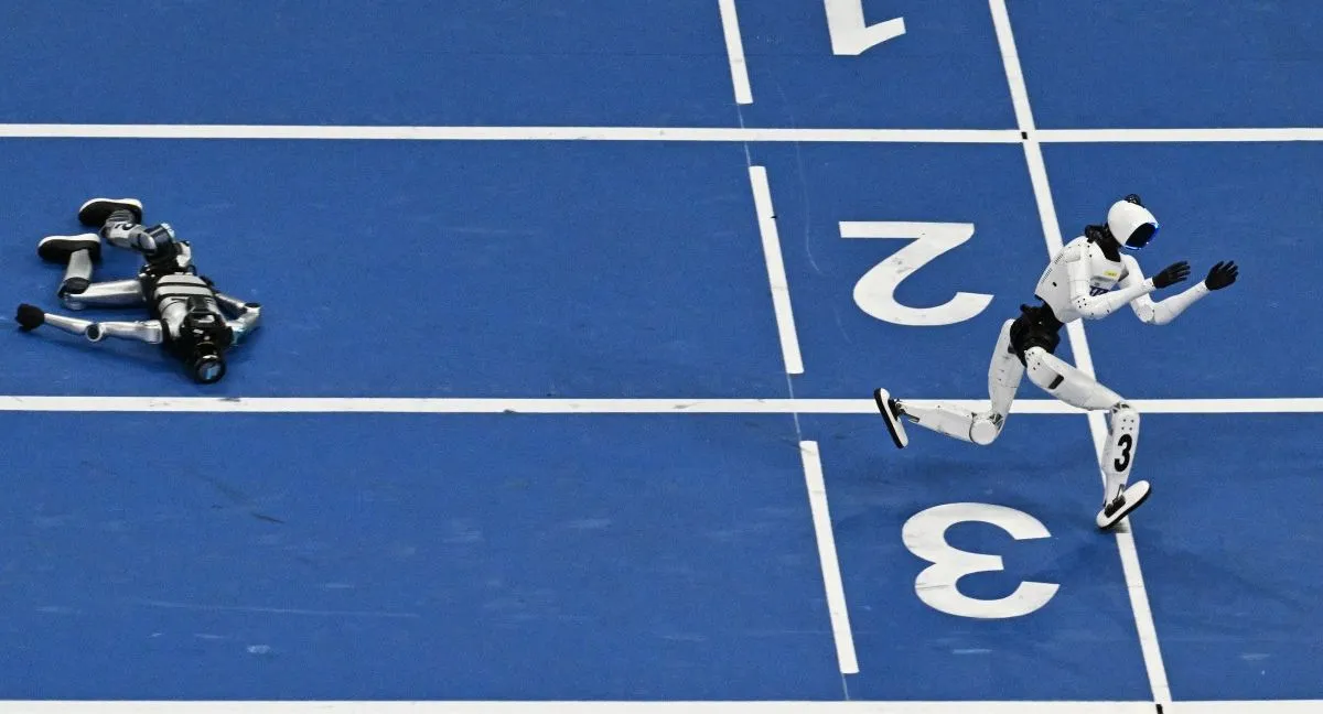 Robots humanoides chinos sorprenden en Beijing. Juegos de Robots Humanoides en China: los récords de Usain Bolt y otros atletas que superaron