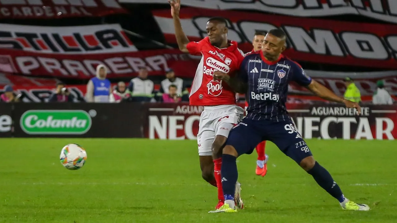 Santa Fe vs. Junior Entre más la repiten, más es penal: juzgue la acción no sancionada en Santa Fe vs. Junior