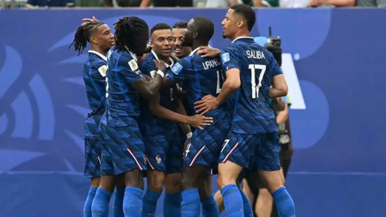 Selección de Francia Francia destrozó a Suecia con un inspirado Mbappé y se medirá a la Paraguay de Gustavo Alfaro