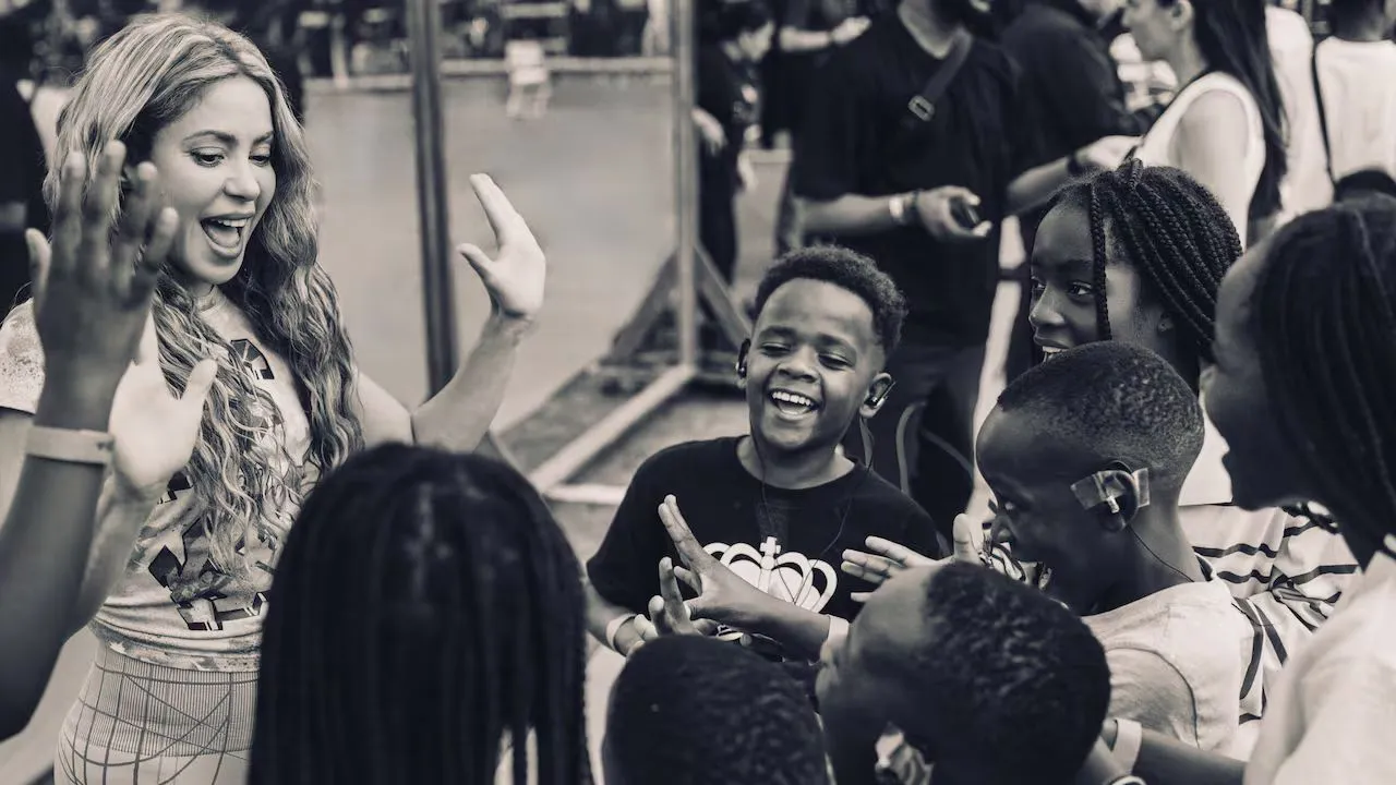 Shakira De las calles de Uganda a la Gran Manzana: así fue el encuentro entre Shakira y los Ghetto Kids