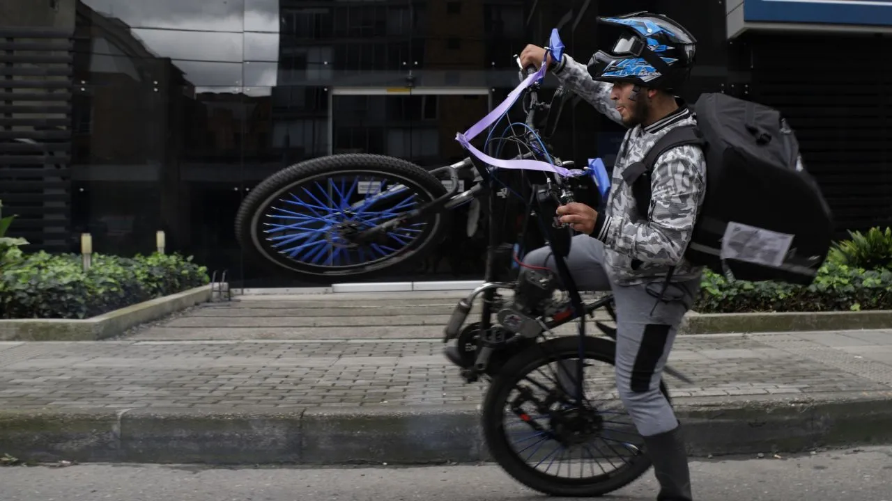 ¿Y si el salario mínimo en Colombia no fuera mensual?