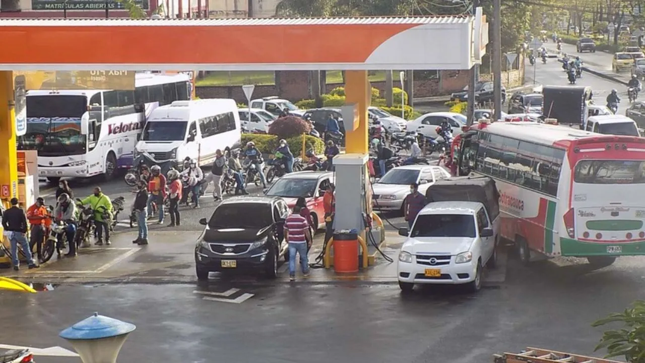 Sube la gasolina en Colombia