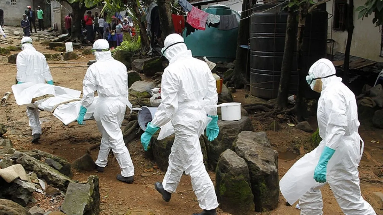 Suben casos por brote de ébola en África OMS Alarmante aumento en casos y muertes sospechosas por ébola en el mundo: esto dijo la OMS