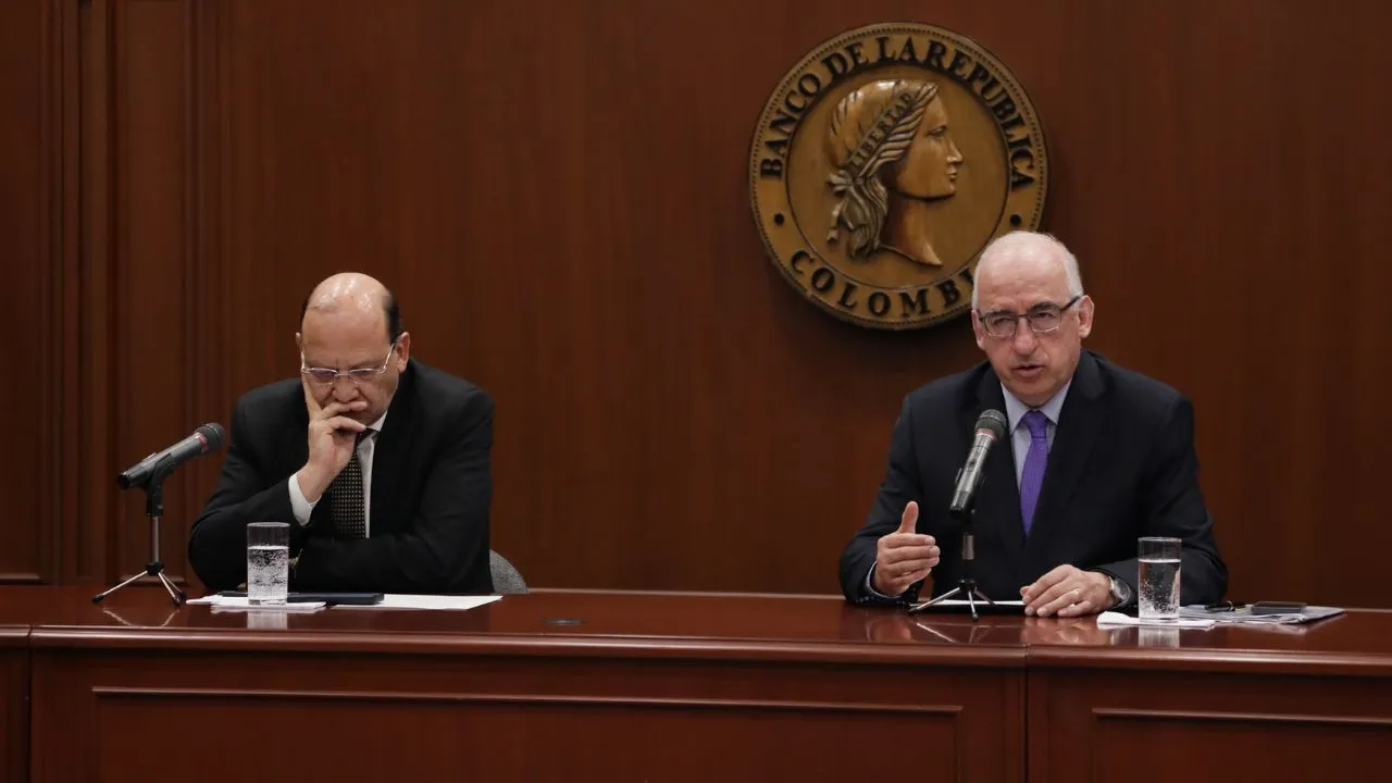 Subida de tasas del Banco de la República ¡Arriba las tasas! El Banco de la República aprieta la correa para contener la inflación