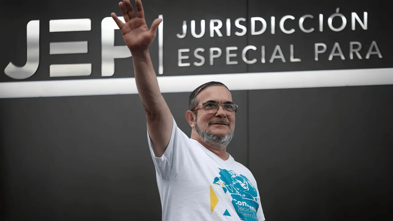 Timochenko empieza a pagar el 15 de agosto y no será en una cárcel. ¿En qué consiste la sanción que Rodrigo Londoño, ‘Timochenko’, empieza a cumplir el 15 de agosto?