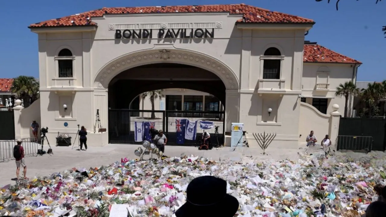 Acusan con más de 50 cargos al presunto responsable del tiroteo en Sídney, Australia Acusan con más de 50 cargos al presunto responsable del tiroteo en Sídney, Australia