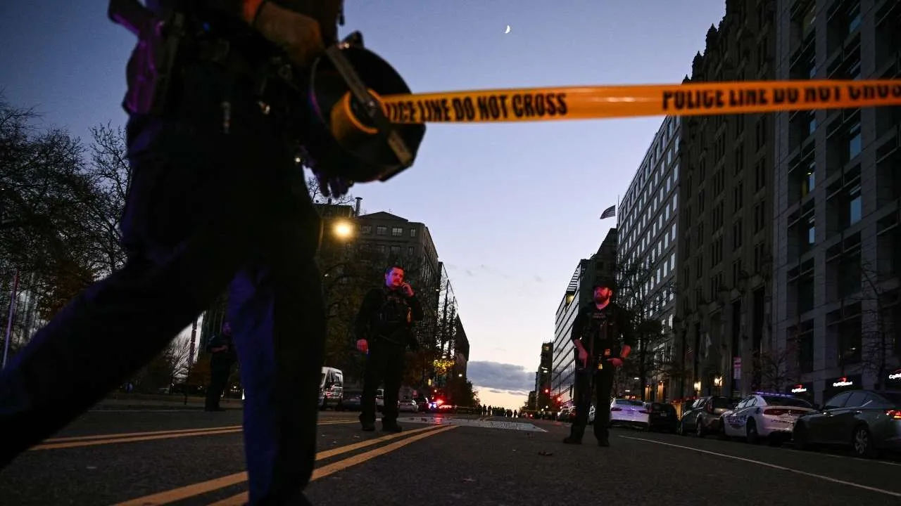 ¿Quién es el sospechoso de disparar contra agentes de la Guardia Nacional de EE. UU.?