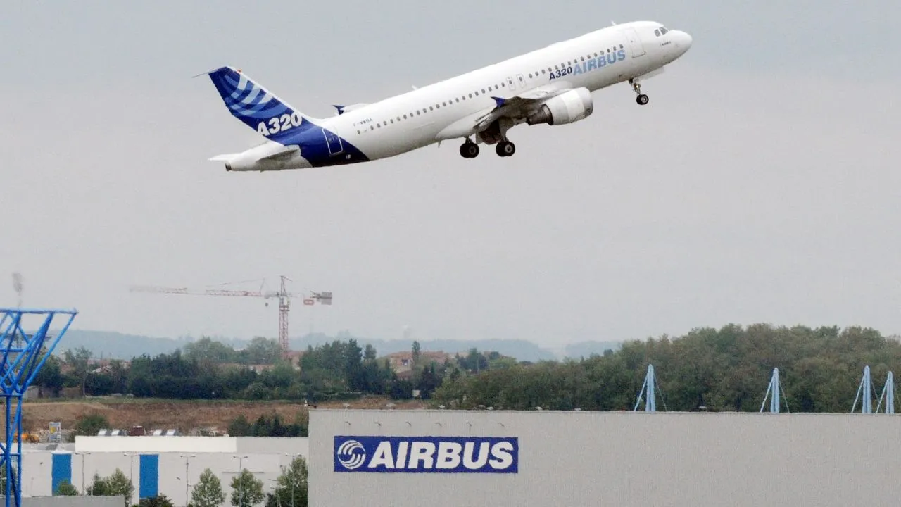Más líos con Airbus: primero, un programa informático; ahora, "problemas de calidad" en paneles metálicos Más líos con Airbus: primero, un programa informático; ahora, "problemas de calidad" en paneles metálicos