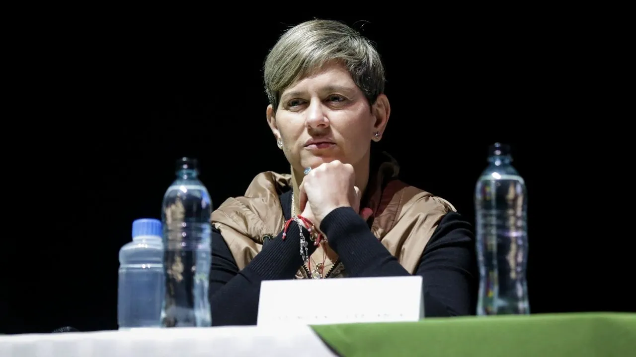 Verónica Alcocer responde tras polémica por su vida en Suecia: "Duele cuando intentan quebrar el buen nombre” Verónica Alcocer responde tras polémica por su vida en Suecia: "Duele cuando intentan quebrar el buen nombre”