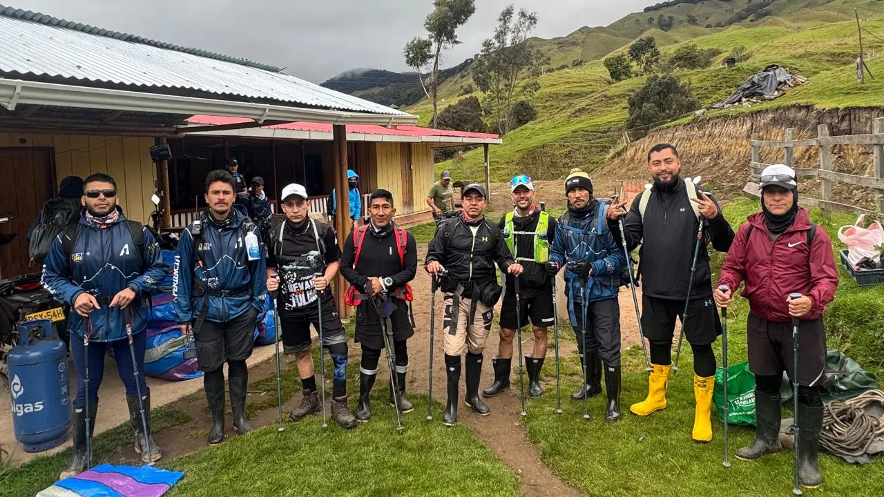Veteranos con discapacidad conquistan el Nevado del Tolima Veteranos con discapacidad conquistan el Nevado del Tolima