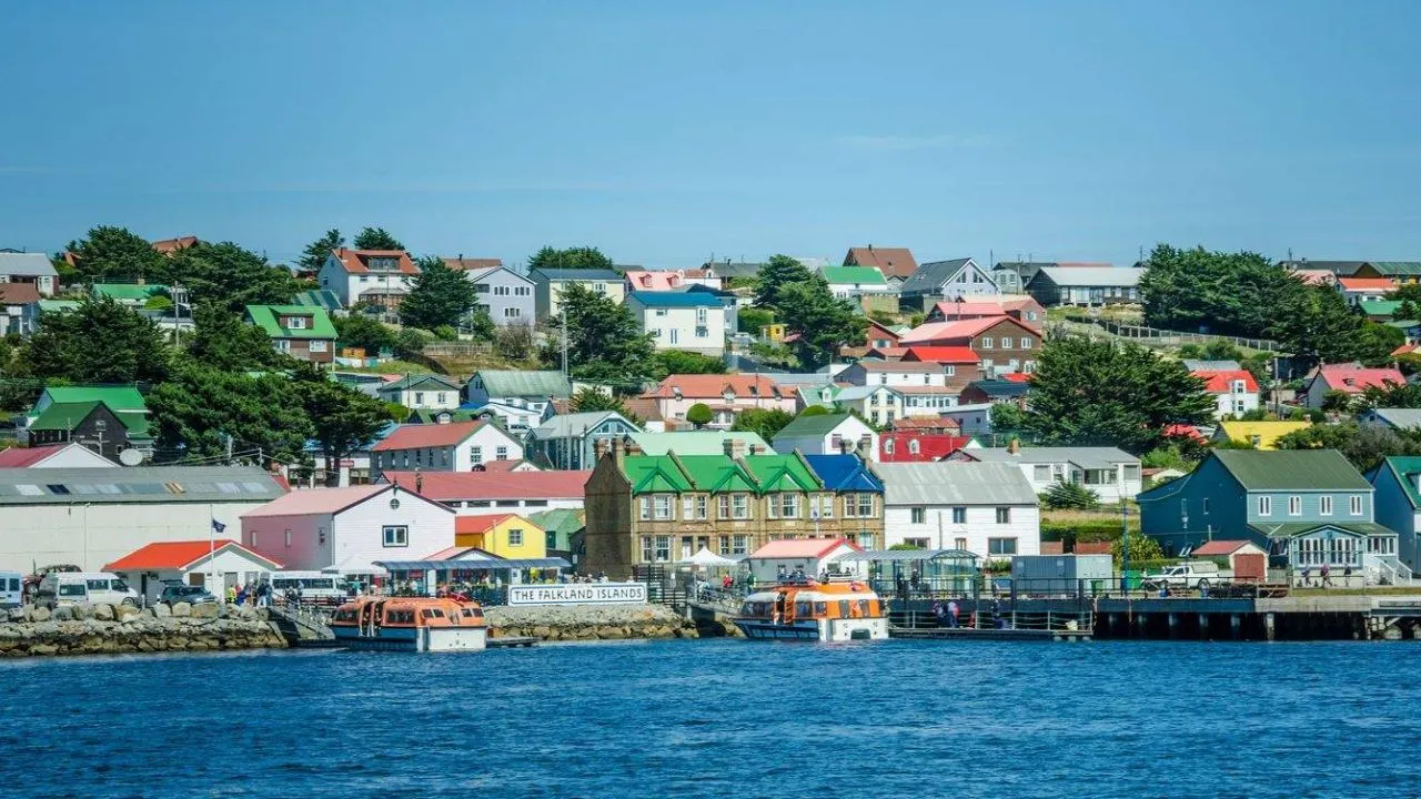 Viajar a Islas Malvinas desde Colombia El viaje a las Islas Malvinas que pocos hacen desde Colombia: costos, rutas y qué necesita saber