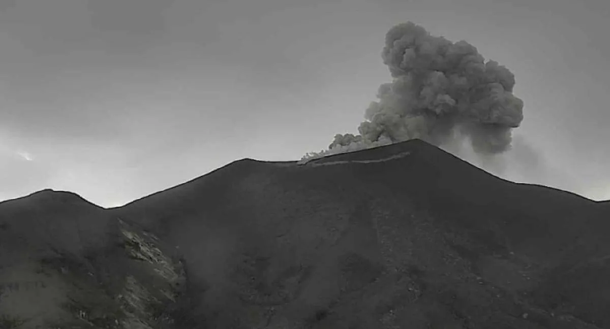 Volcán Puracé ¿Qué pasa con el volcán Puracé? Reportan seis nuevas emisiones de ceniza